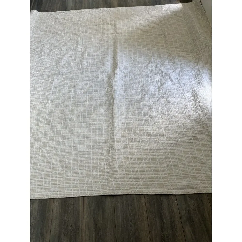 Cotton Striped Coastal Quilt 84”x85” Reversible Blue Beige Full Queen Cottage